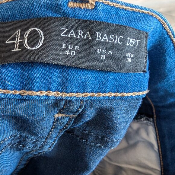 Zara Women's Lightweight Stretch Blue Jeans Flare Size 8, lower rise - Picture 9 of 10